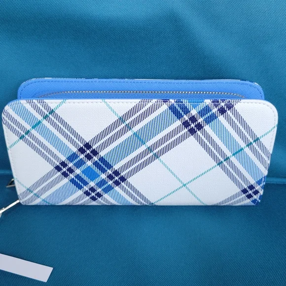 NWT Isabelle Handbag or Wide Wallet Vegan Friendly - Picture 7 of 7